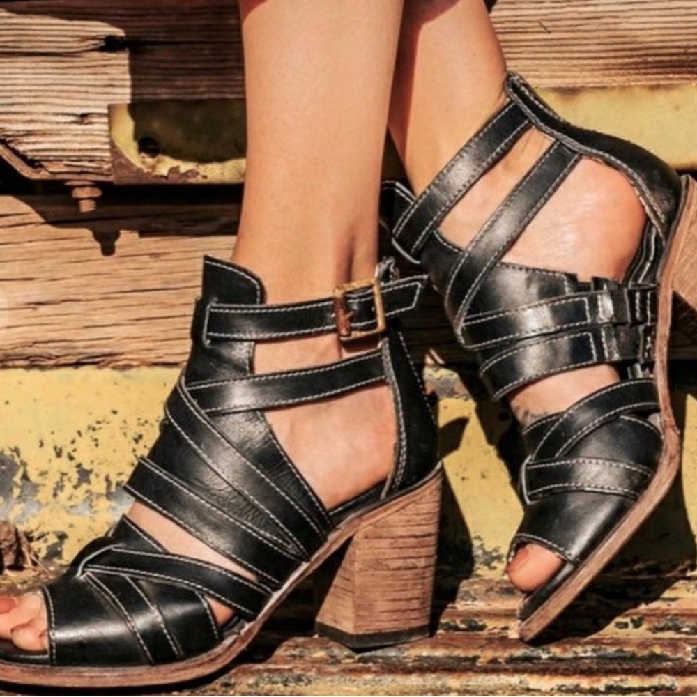 FREEBIRD BY STEVEN CLAW LEATHER STRAPPY HEEL SANDALS